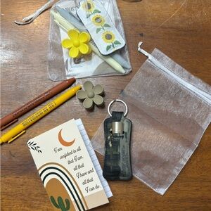 Stationery, hair clip and keychain set